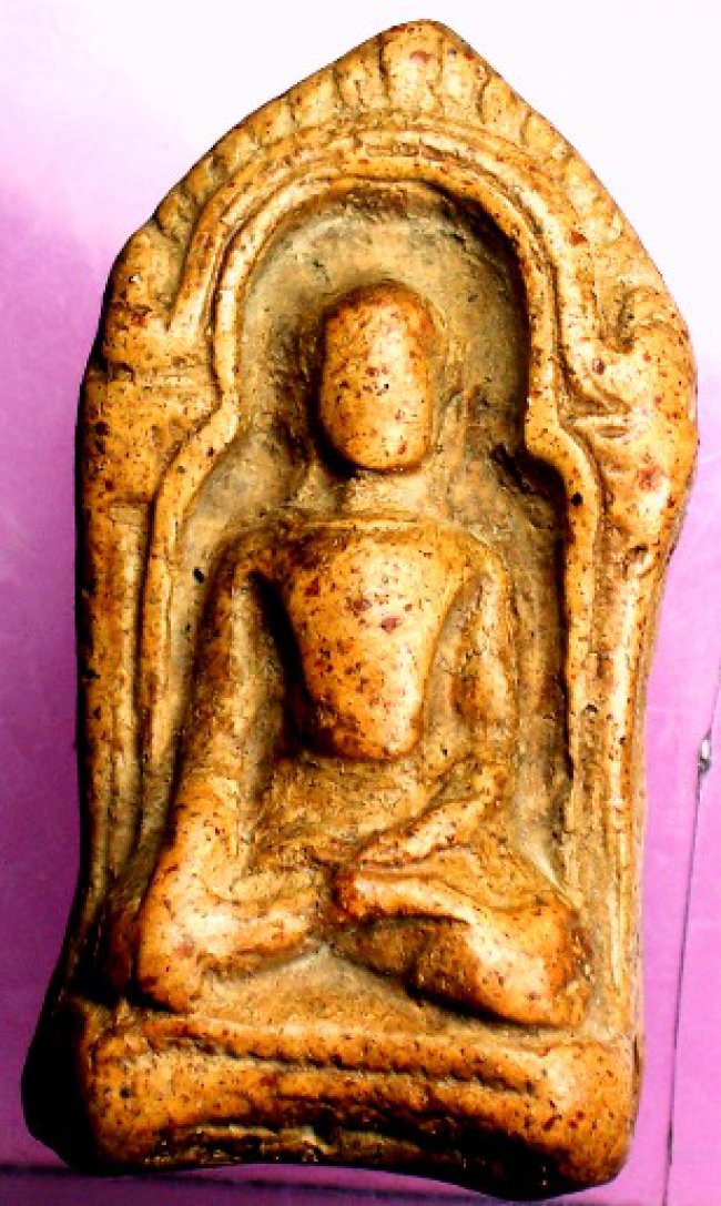 พระยอดขุนพลลำพูน กรุเก่าลำพูน