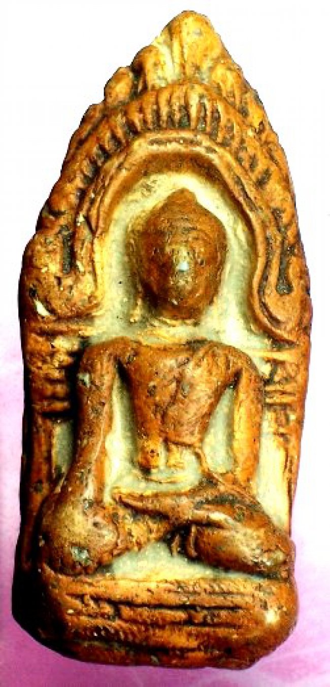 พระยอดขุนพลจามเทวี ซุ้มเรือนแก้ว กรุวัดจามเทวี